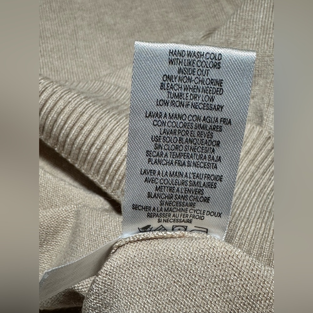Calvin Klein Turtleneck Sweater Women’s Size Large Solid Beige Logo Classic Tan - Picture 9 of 11